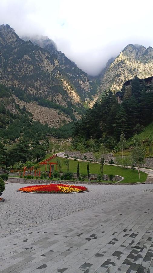 Come & Rest Kazbegi Bagian luar foto