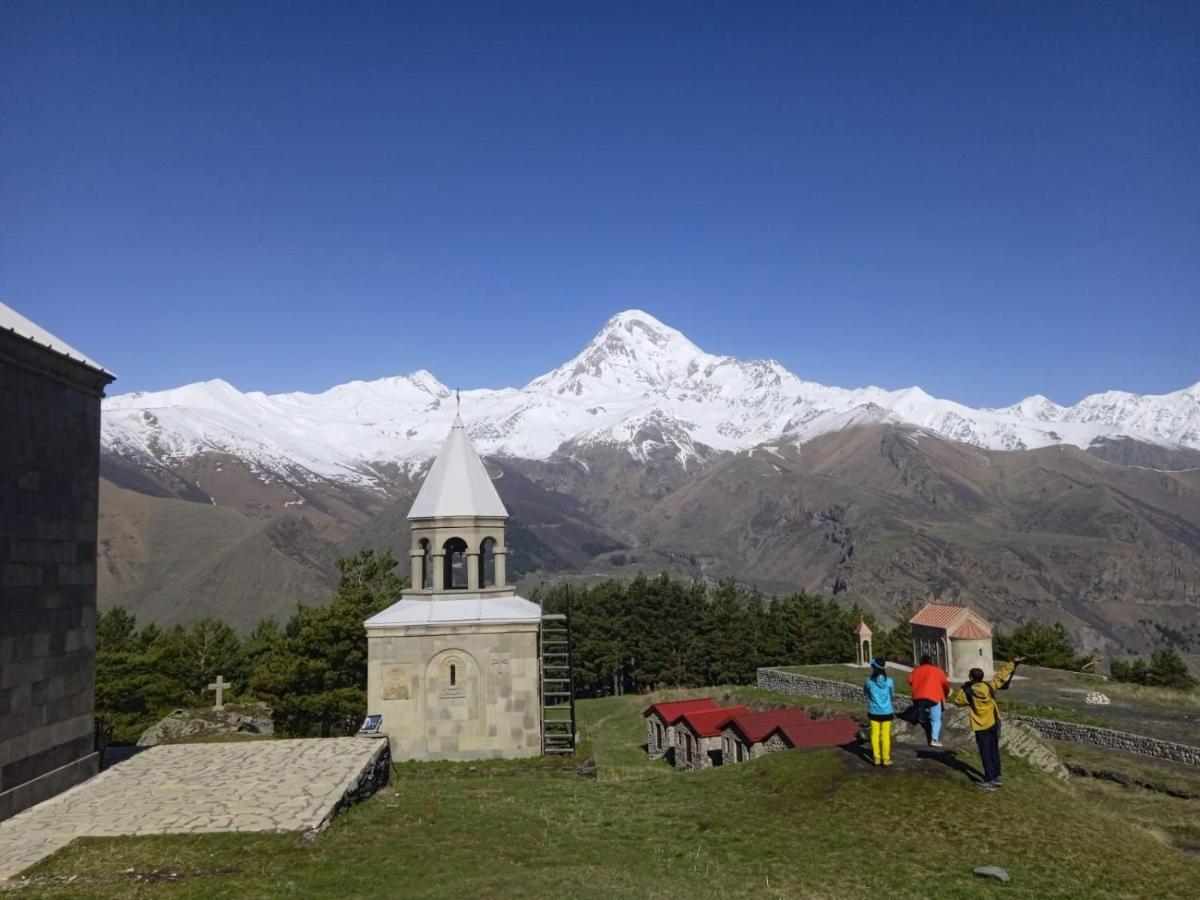 Come & Rest Kazbegi Bagian luar foto