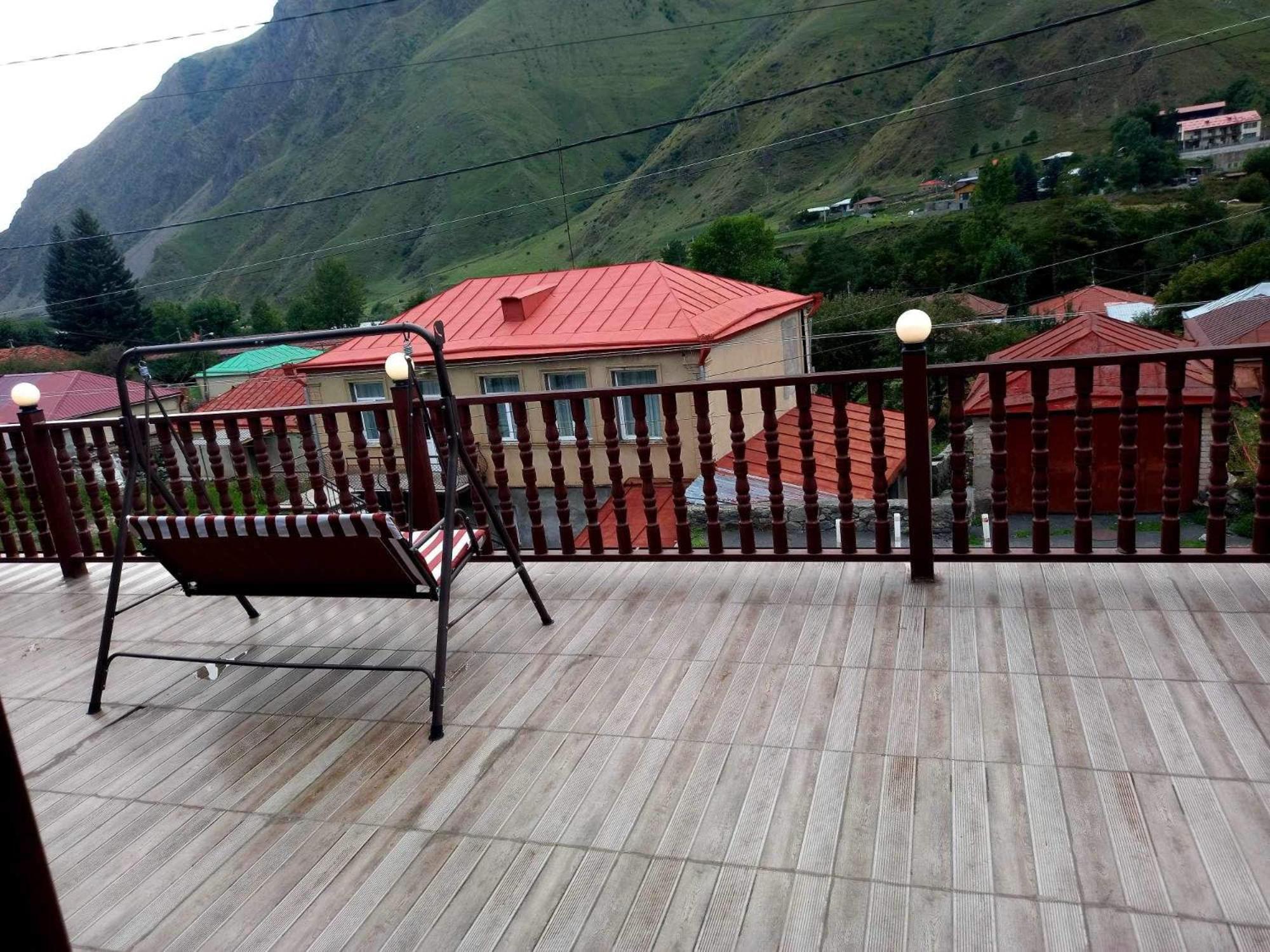 Come & Rest Kazbegi Bagian luar foto